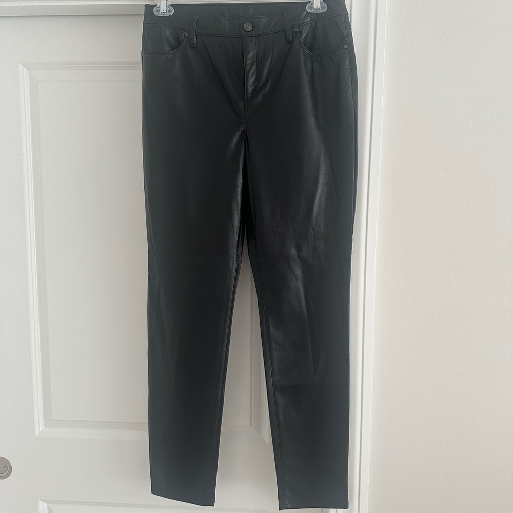 Chico's Black Straight Leg Faux Leather Pants size 1.5